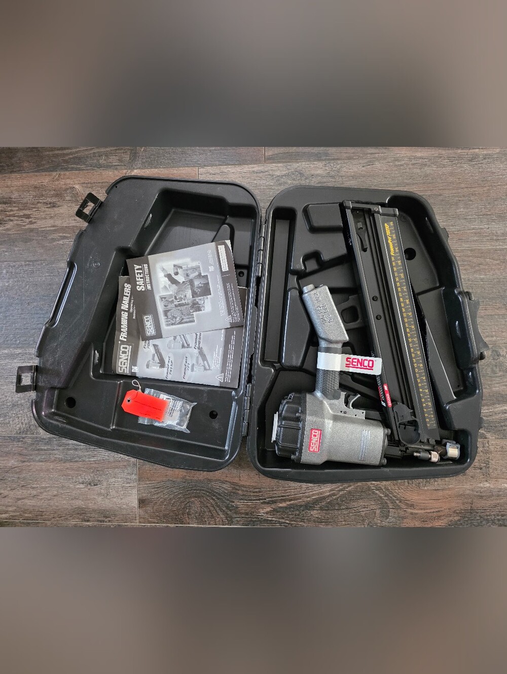 Senco FramePro 702XP Air Nailer